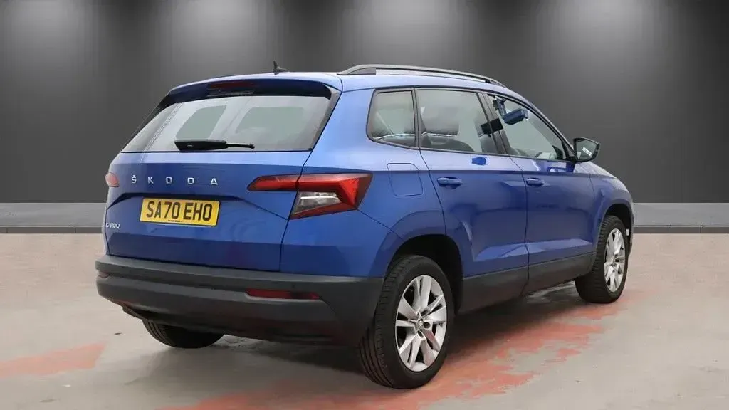 Used Skoda Karoq SE Technology 150 HP (110 kW) 2020 Blue SUV