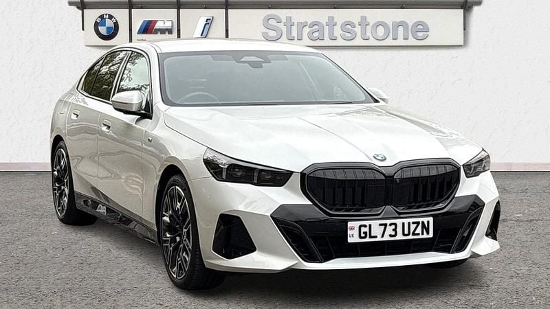 White Used 2024 BMW 520 M Sport | £39,949 (Fair price) - Image 1/4