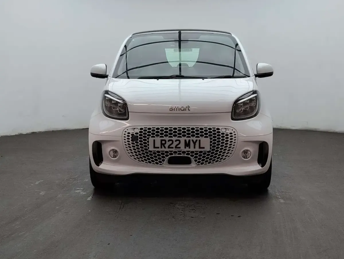 Used Smart ForTwo Electric Drive Prime Exclusive 22 kW (30 HP) 2022 White Coupe