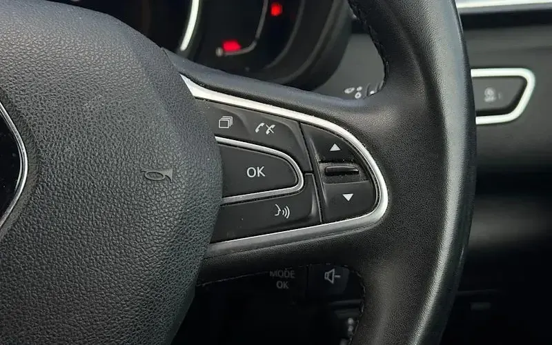 Used Renault Kadjar Version S 140 HP (102 kW) 2019 Blue SUV