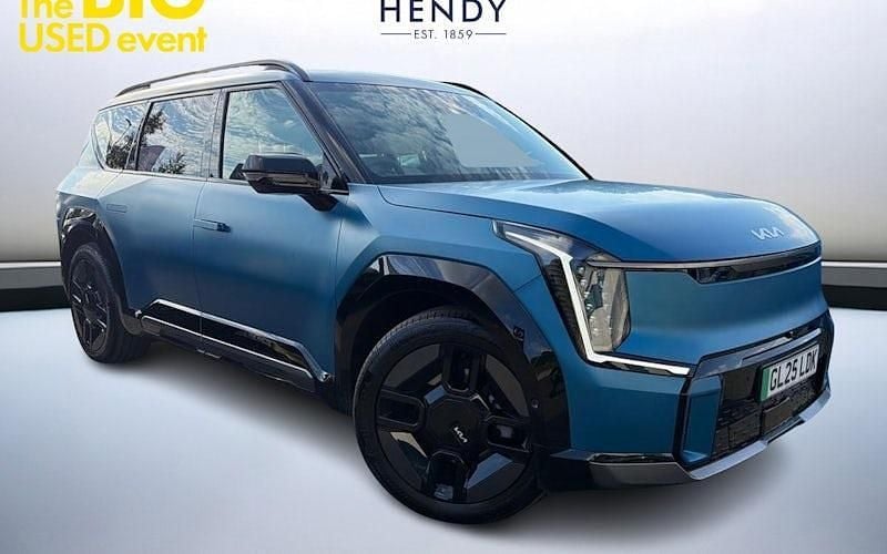 Used 2025 Kia EV9 2 SUV | £57,999 (Super price) - Image 1/3