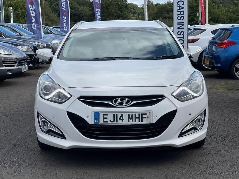 Used Hyundai i40 Style 136 HP (100 kW) 2014 White Estate