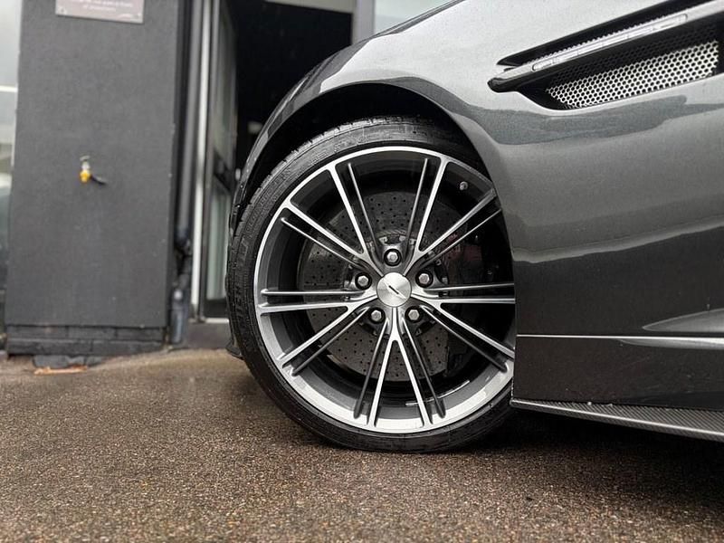 Used Aston Martin Vanquish 565 HP (415 kW) 2012 Silver Coupe