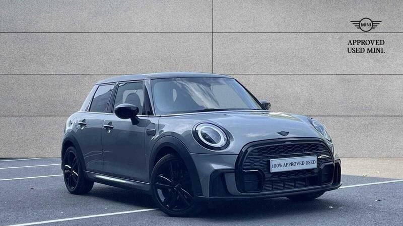 Grey Used 2021 Mini Cooper Hatch Hatchback | £19,391 (A bit pricey) - Image 1/4