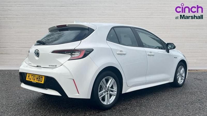 Used Toyota Corolla 122 HP (89 kW) 2020 White