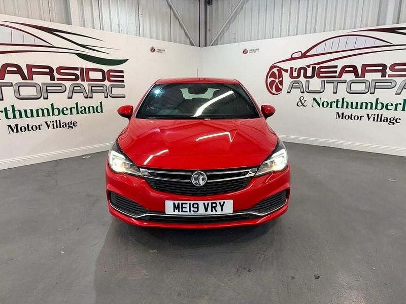 Used Vauxhall Astra SRi 150 HP (110 kW) 2019 Red Hatchback