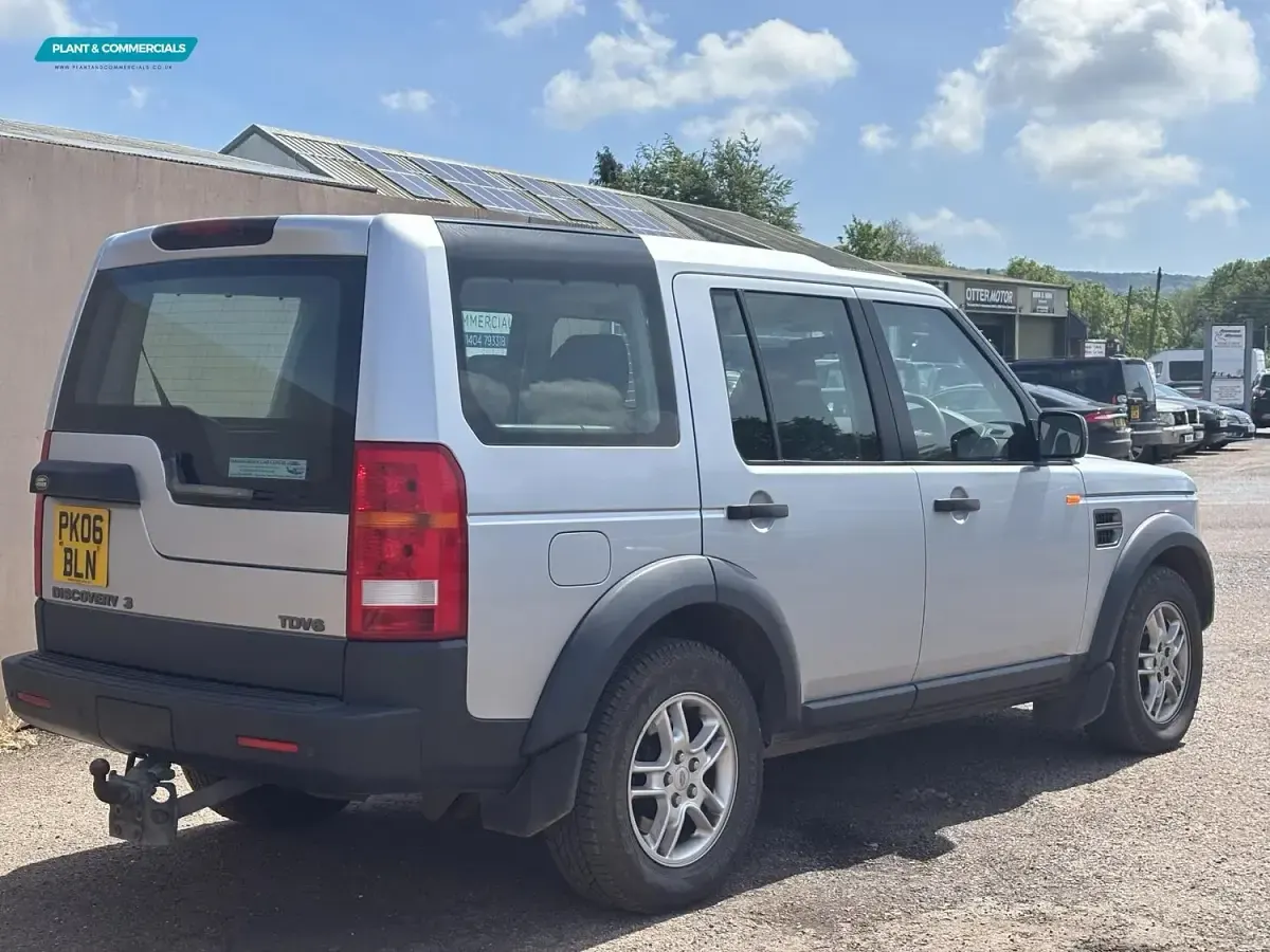 Used Land Rover Discovery 3 190 HP (139 kW) 2006 Silver SUV