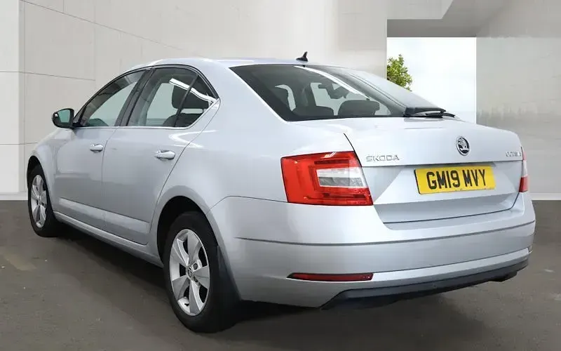 Used Skoda Octavia SE Technology 116 HP (85 kW) 2019 Silver Hatchback