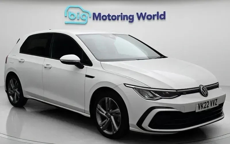 Used VW Golf VIII R-line 150 HP (110 kW) 2022 Hatchback