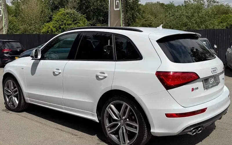 Used Audi SQ5 Design 313 HP (230 kW) 2015 White SUV