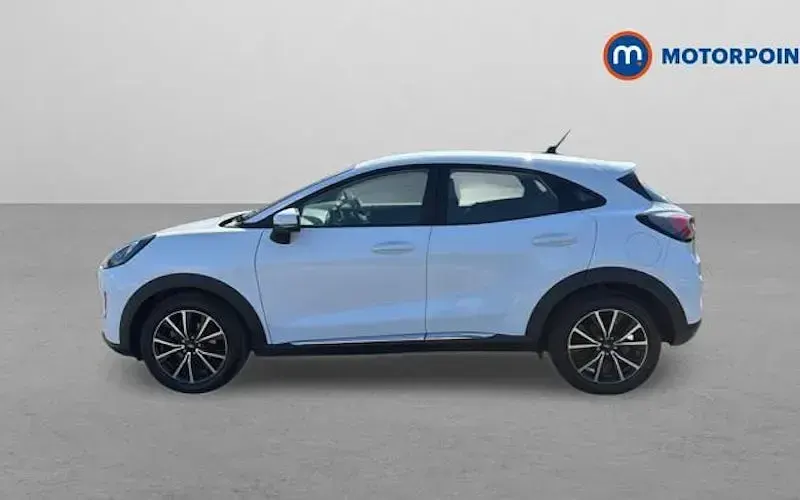 Usado Ford Puma Titanium 125 HP (91 kW) 2023 Branco SUV
