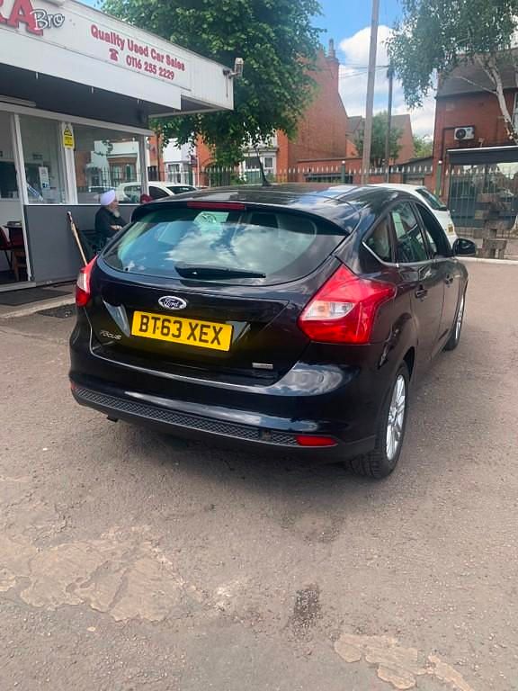 Used Ford Focus Titanium 114 HP (83 kW) 2014 Black Hatchback