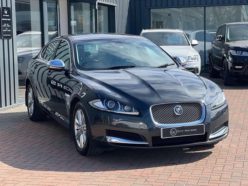 Begagnad Jaguar XF Luxury 2012 Grå Sedan