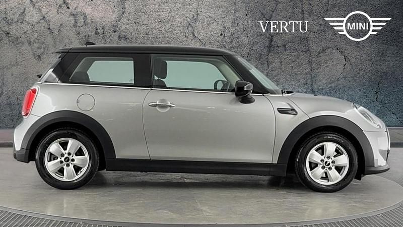 Used Mini Cooper Classic 136 HP (100 kW) 2022 Silver Hatchback