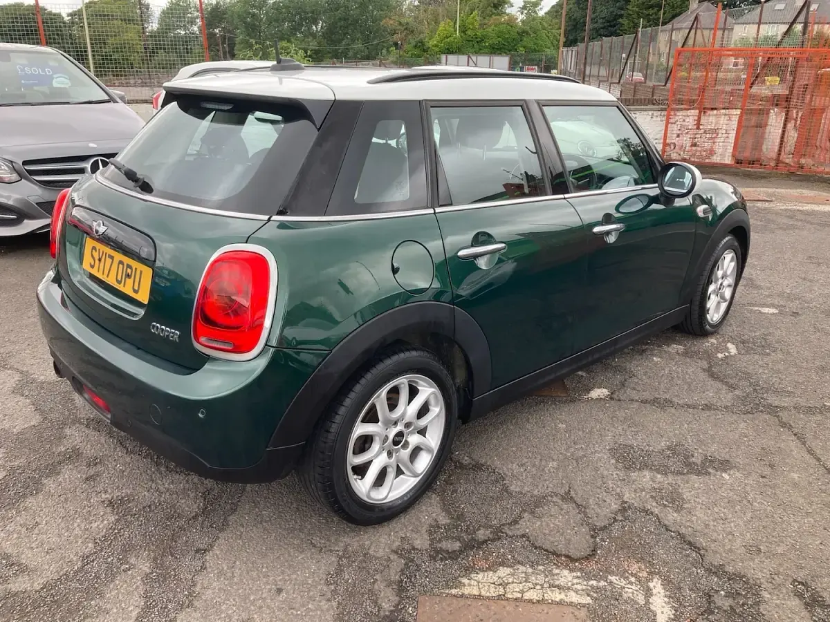 Used Mini Cooper Hatch 136 HP (100 kW) 2017 Green Hatchback