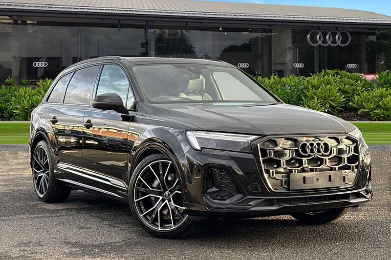 Black New 2025 Audi Q7 Black Edition SUV | £70,120 (Good price) - Image 1/4