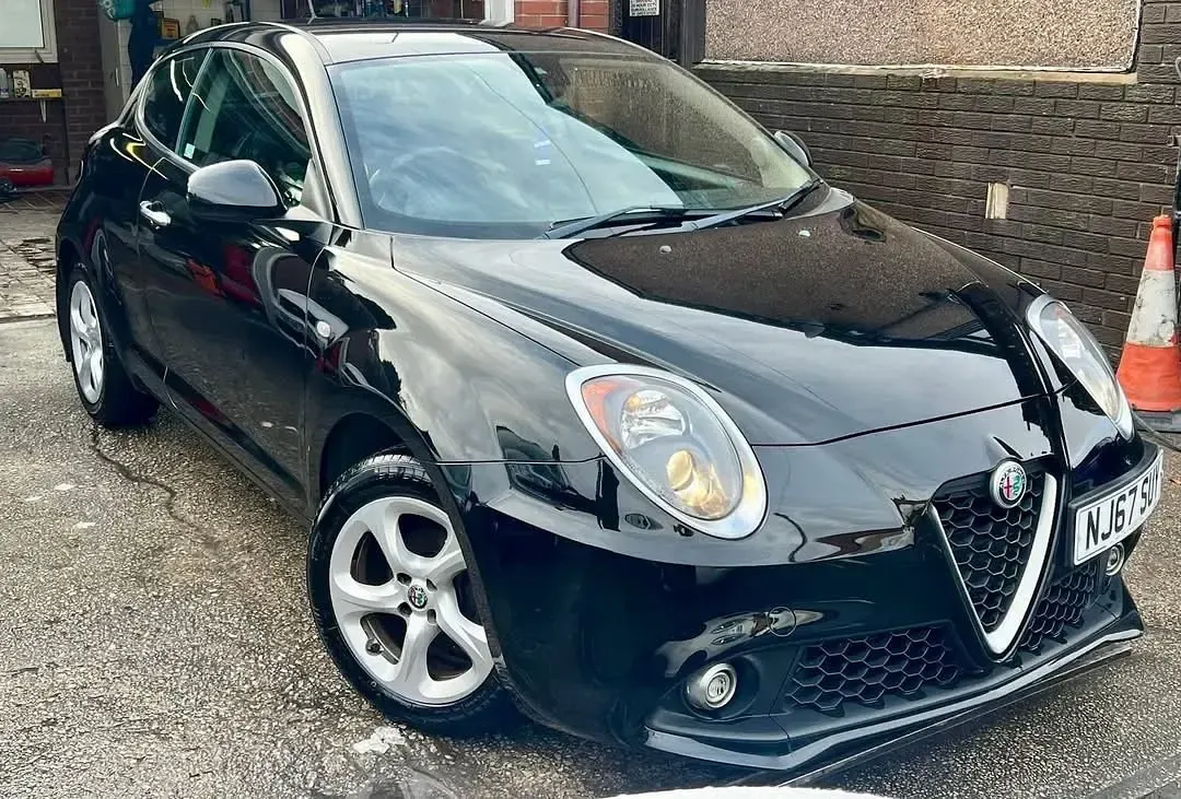 Used Alfa Romeo MiTo 78 HP (57 kW) 2017 Black Hatchback