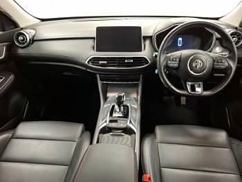 Used MG HS Excite 162 HP (119 kW) 2023 Red SUV