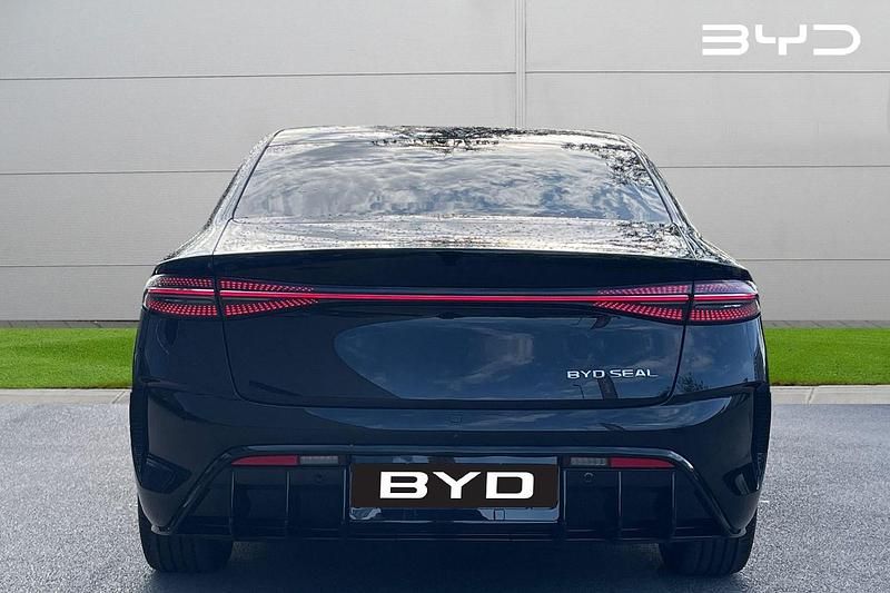 Used BYD Seal Design 150 kW (204 HP) 2024 Black Sedan