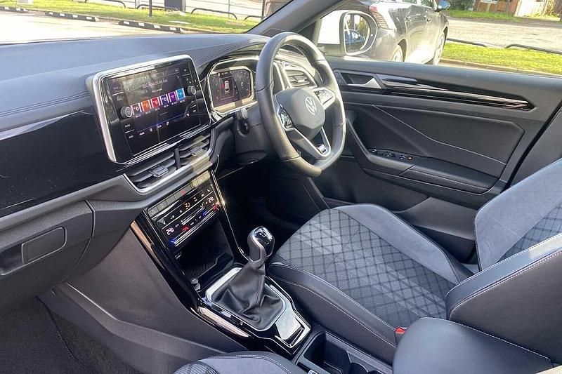 Used VW T-Roc R-line 150 HP (110 kW) 2023 White SUV