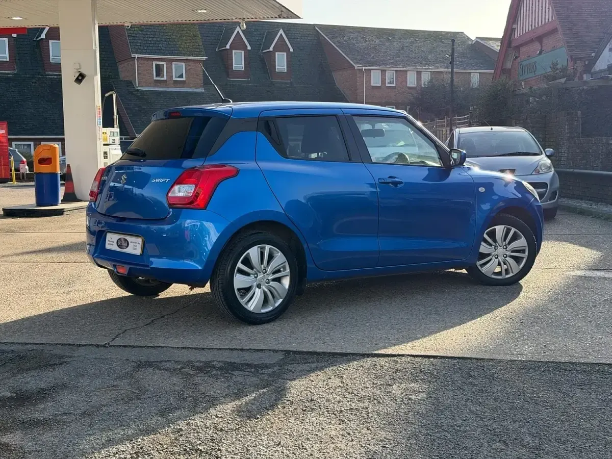 Used Suzuki Swift SZ-T 111 HP (81 kW) 2017 Blue Hatchback