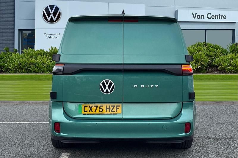 New VW ID. Buzz 210 kW (286 HP) 2025 Green MPV