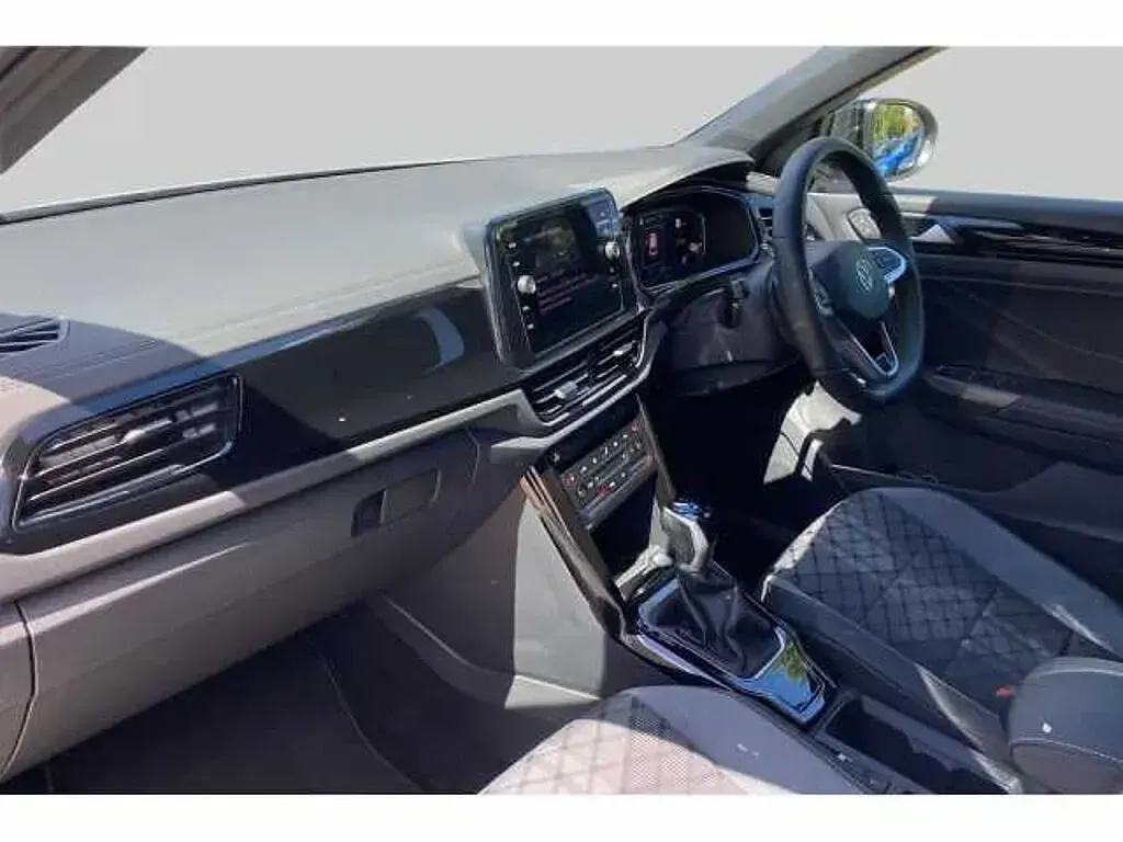 Used VW T-Roc 150 HP (110 kW) 2026 SUV