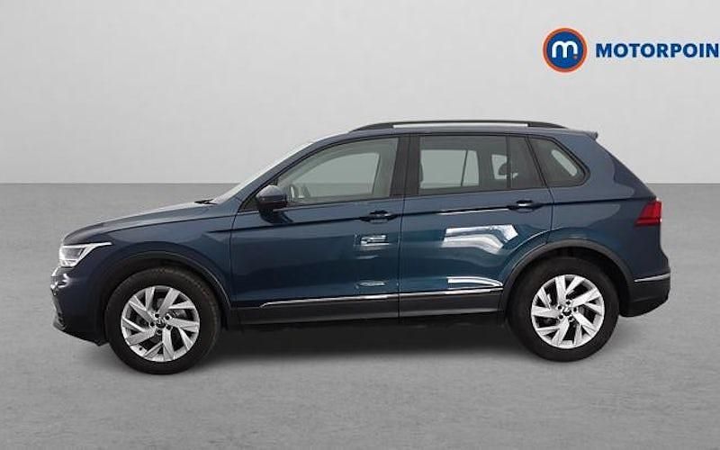 Used VW Tiguan Life 150 HP (110 kW) 2023 Blue SUV