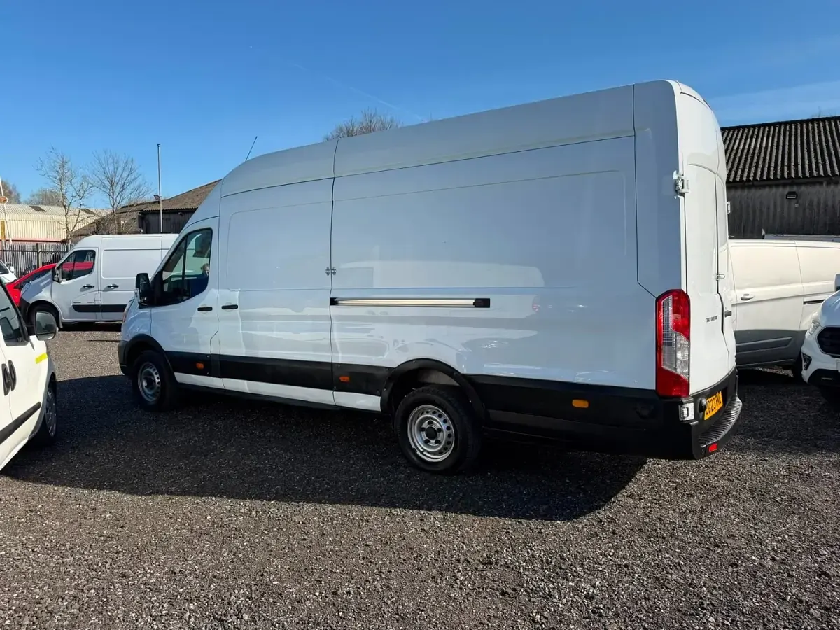 Used Ford Transit 130 HP (95 kW) 2023 White Van