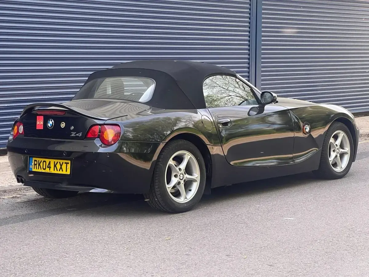 Used BMW Z4 Impressive 170 HP (125 kW) 2004 Black Cabriolet