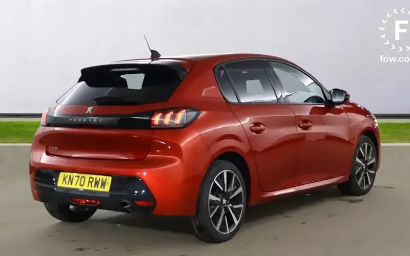 Used Peugeot 208 Allure 102 HP (75 kW) 2021 Hatchback