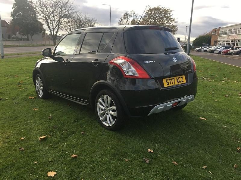 Used Suzuki Swift SZ4 90 HP (66 kW) 2017 Black Hatchback