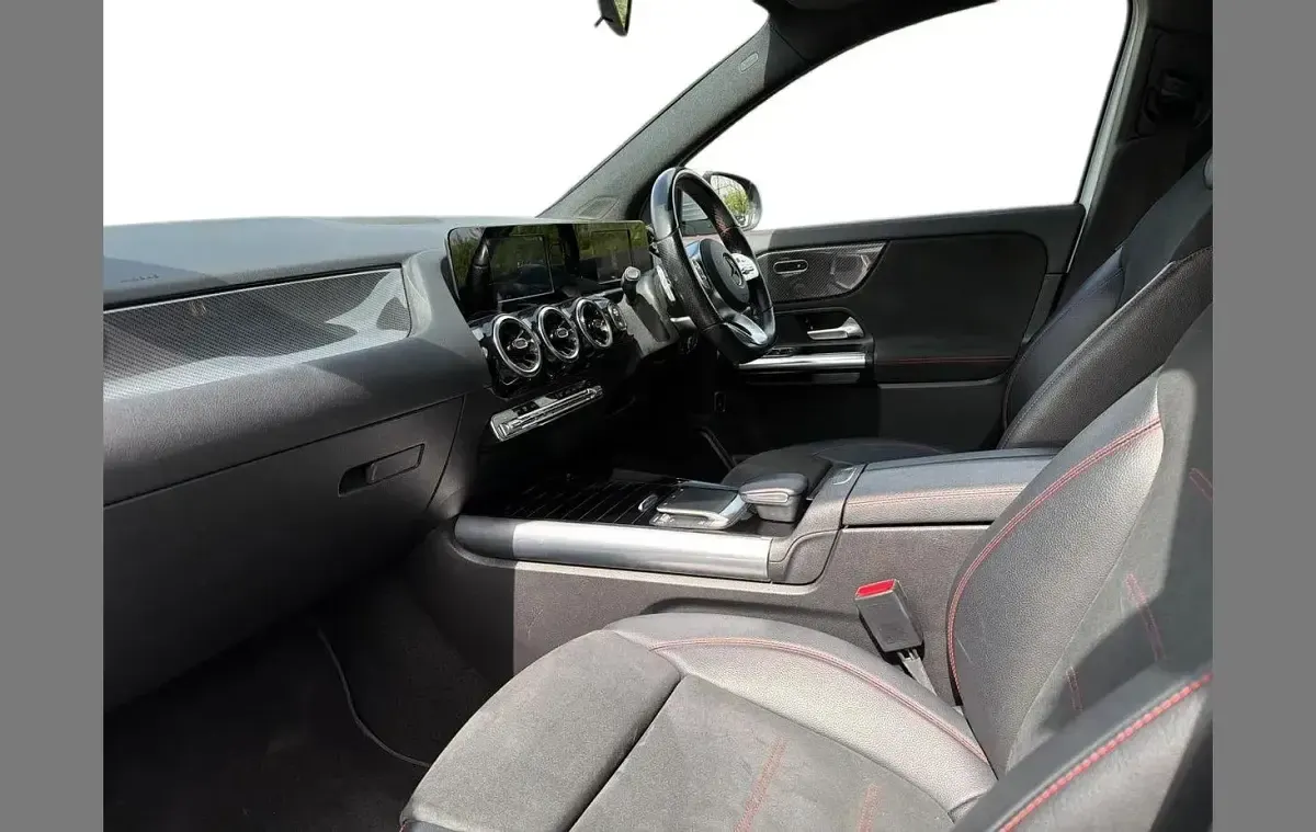 Used Mercedes GLA200 AMG line 161 HP (118 kW) 2021 White SUV