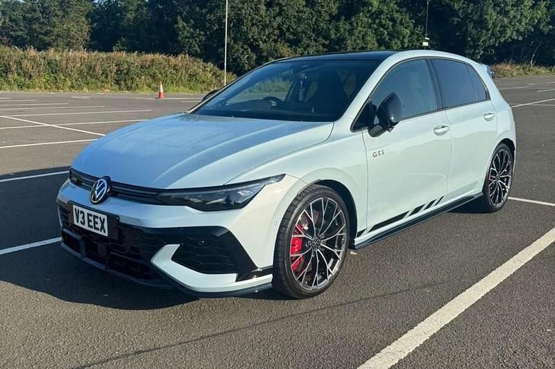 Used VW Golf VIII GTI Clubsport 320 HP (235 kW) 2025