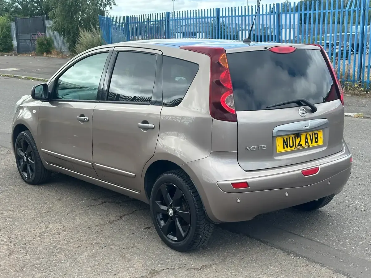 Used Nissan Note Tekna 110 HP (80 kW) 2012 Beige Hatchback