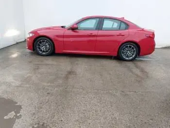 Used Alfa Romeo Giulia Super 180 HP (132 kW) 2017 Red Sedan