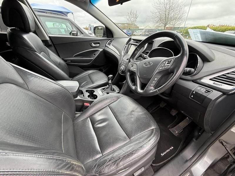 Used Hyundai Santa Fe Premium SE 194 HP (142 kW) 2013 Silver SUV