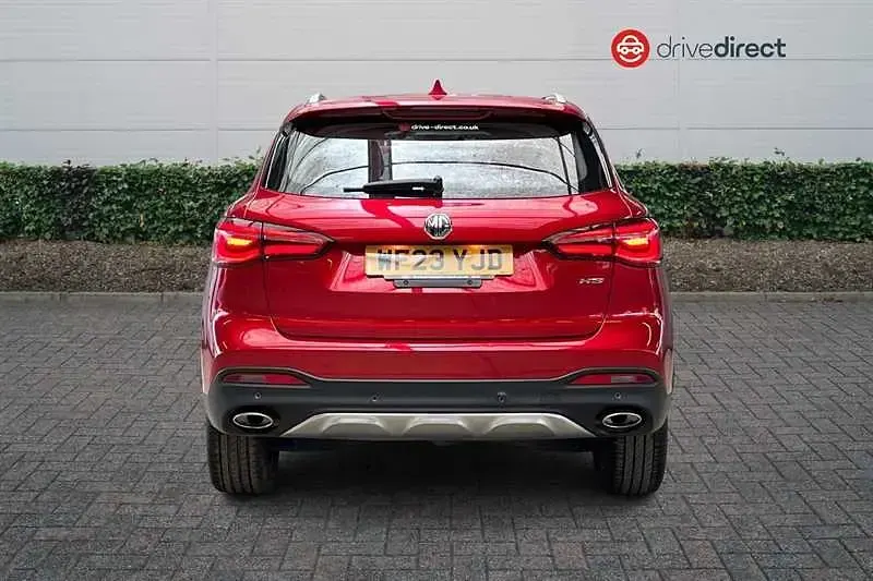 Used MG HS Excite 162 HP (119 kW) 2023 Red SUV