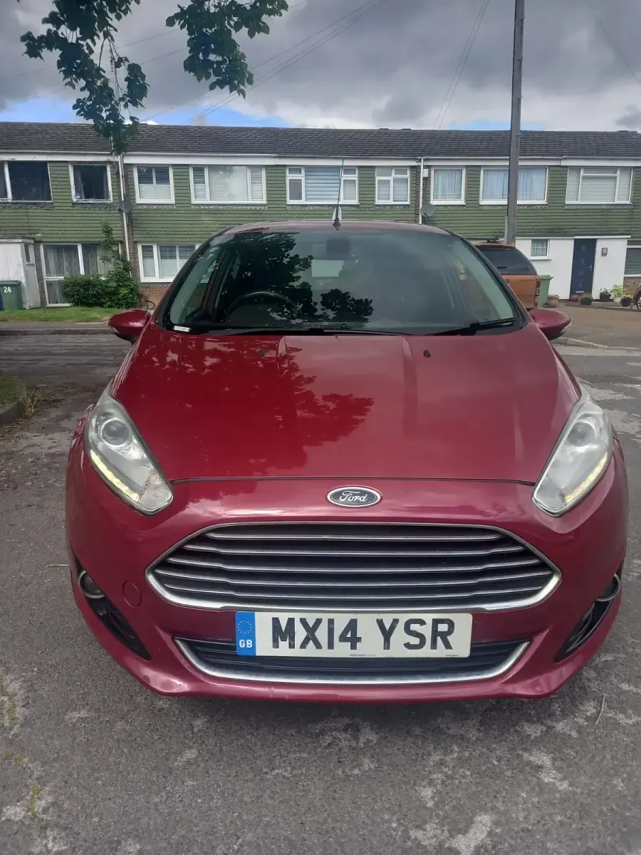 Usado Ford Fiesta Titanium X 95 HP (69 kW) 2014 Vermelho Citadino
