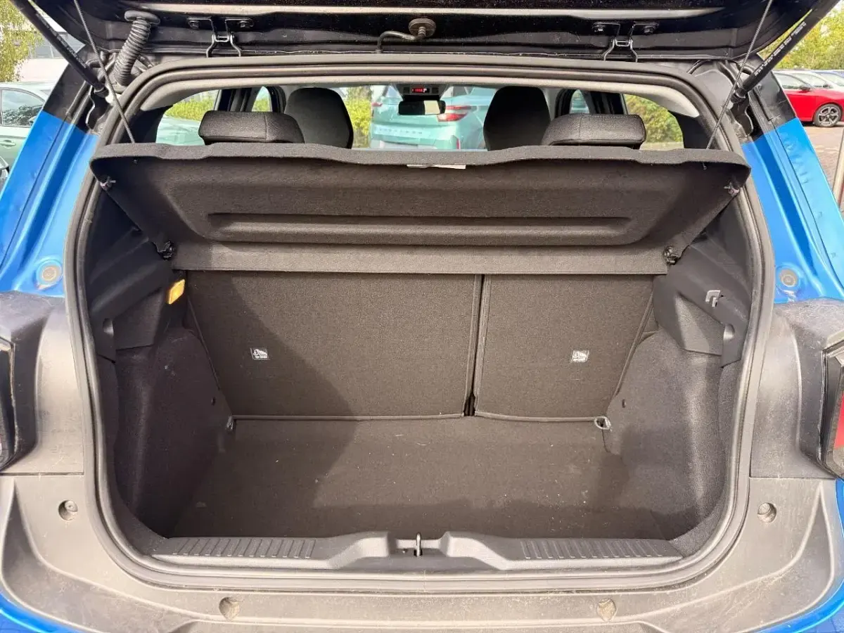 New Citroën C3 99 HP (72 kW) 2025 Blue SUV