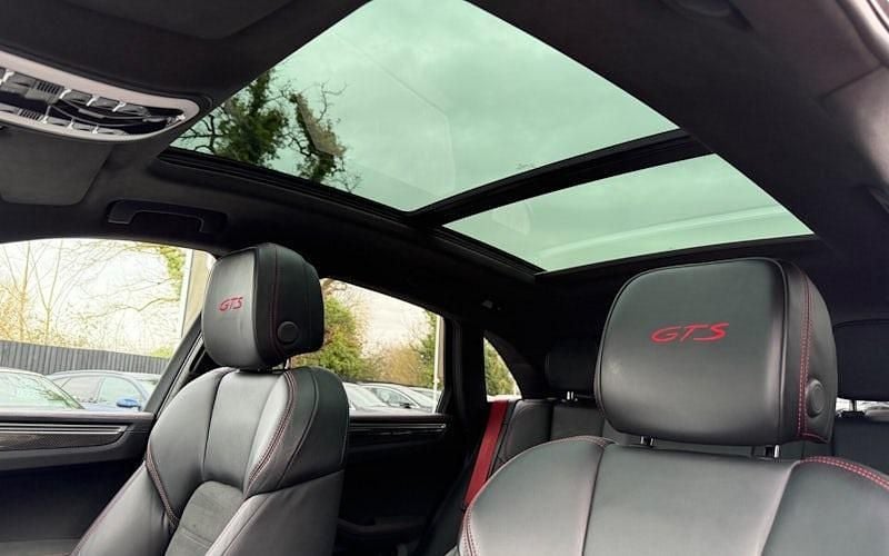 Used Porsche Macan GTS 441 HP (324 kW) 2025 SUV