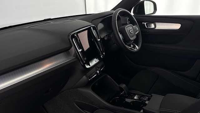 Used Volvo XC40 Plus 161 HP (118 kW) 2026 SUV