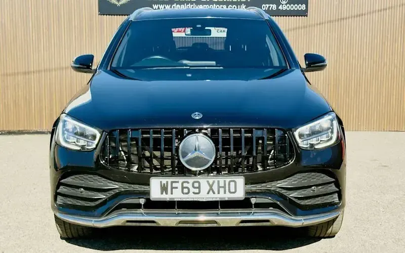 Usado Mercedes GLC220 AMG line 194 HP (142 kW) 2022 Carrinha