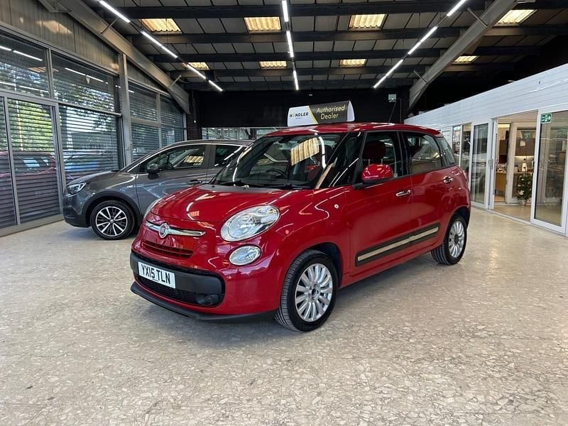 Red Used 2015 Fiat 500L Pop Star MPV | £6,491 (Fair price) - Image 1/4