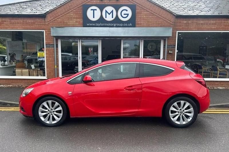 Used Vauxhall Astra GTC SRi 180 HP (132 kW) 2013 Coupe