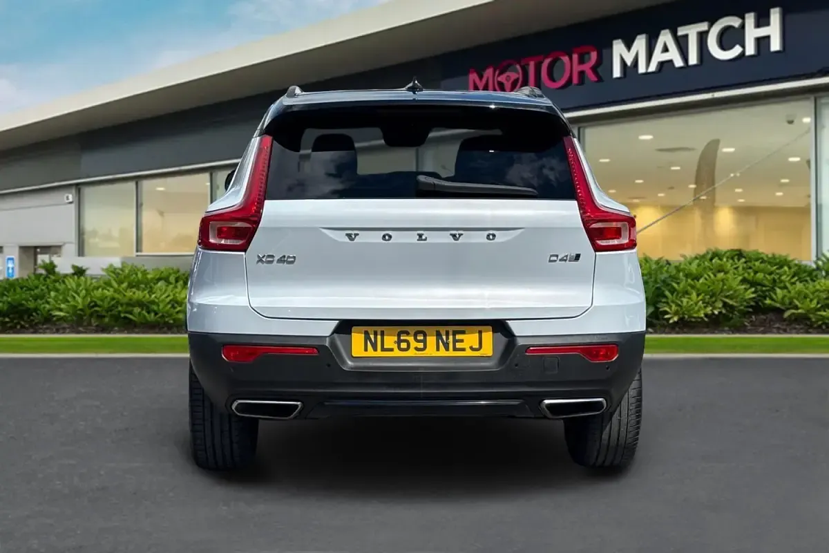 Usado Volvo XC40 R-Design Pro 2019 Plateado SUV
