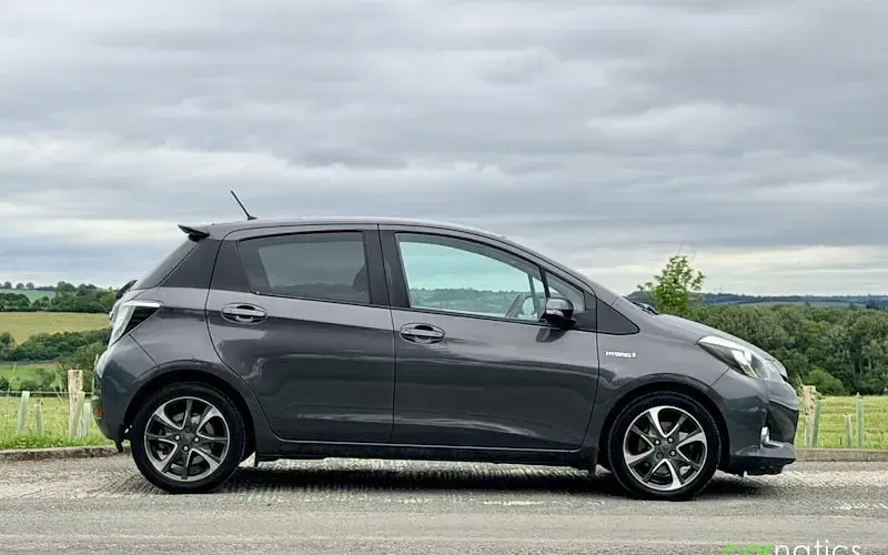 Used Toyota Yaris Trend 101 HP (74 kW) 2014 Hatchback