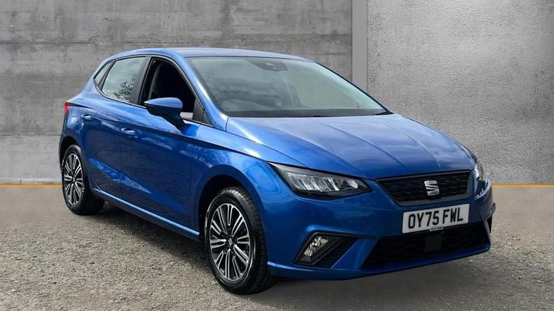 Used Seat Ibiza SE Technology 95 HP (69 kW) 2025 Metallic  sapphire blue Hatchback
