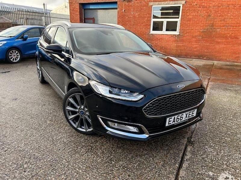 Black Used 2016 Ford Mondeo Vignale Estate | £10,975 (Fair price) - Image 1/4