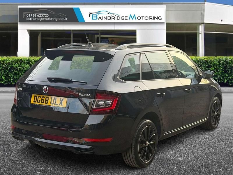 Used Skoda Fabia Monte Carlo 110 HP (80 kW) 2018 Black Estate